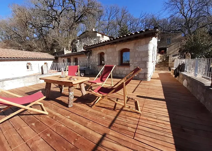 Grand Les De Fallot Pour 19 Personnes - Piscine Naturelle